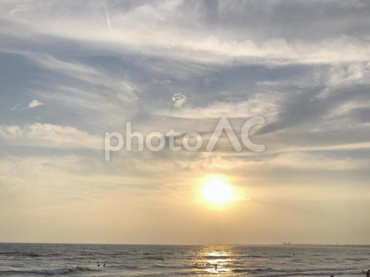 海と夕日 海,夕焼け,夕日の写真素材
