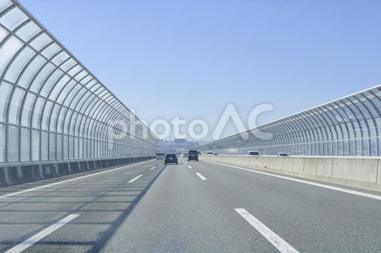 高速道路の走行風景 車,自動車,乗用車の写真素材