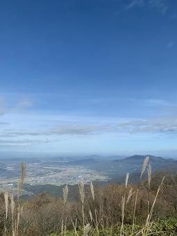 Kanto Plain and Japanese silver grass seen from the summit on a clear autumn day, JPG