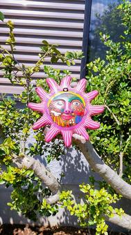 太陽を飾る、海外土産の置物 太陽を飾る、海外土産の置物の写真