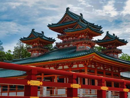 白虎楼と本龍尾壇 白虎楼と本龍尾壇 平安神宮,重要文化財,本龍尾壇の写真素材