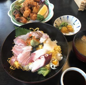 海鮮丼 海鮮丼 海鮮丼,海鮮,刺身の写真素材