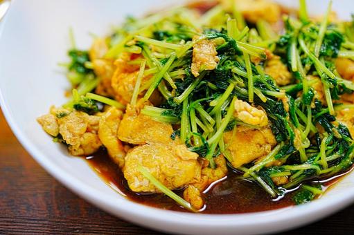 玉子と豆苗の炒め物 玉子と豆苗の炒め物の写真