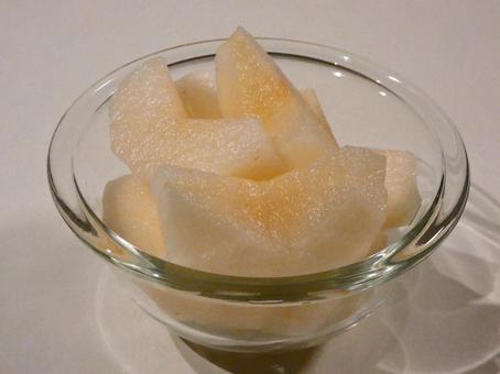 お皿に盛り付けた梨 梨,果物,食べ物の写真素材