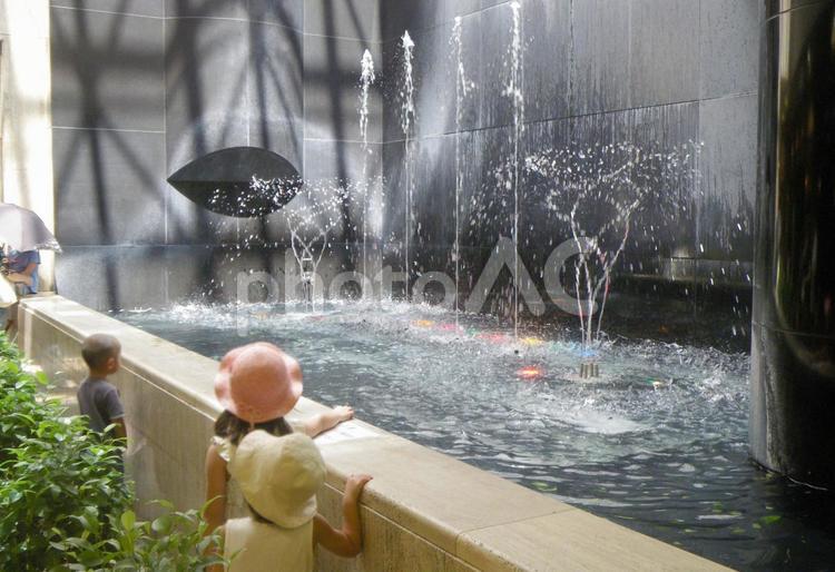 癒しの場所 癒しの場所,涼む,噴水の写真素材