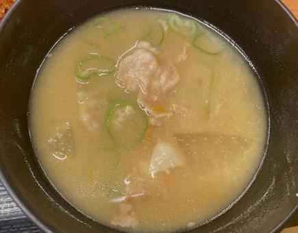 味噌汁 豚汁 味噌汁 豚汁の写真