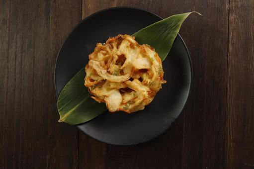 野菜のかき揚げ盛り付け 野菜のかき揚げ盛り付け かき揚げ,天ぷら,揚げ物の写真素材