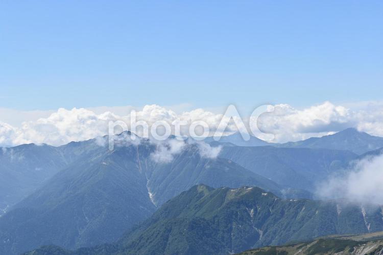 立山の登山風景（黒部アルペンルート） 立山,雄山,北アルプスの写真素材