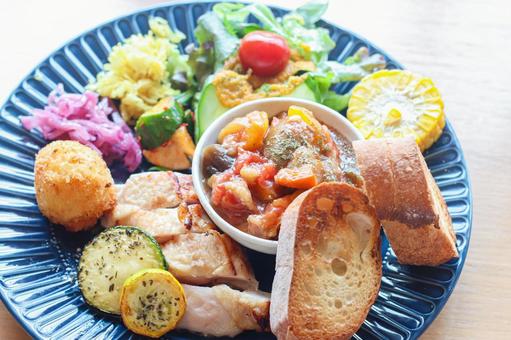 あざやかランチプレート2 あざやかランチプレート2 ランチプレート,夏野菜,ラタトゥユの写真素材