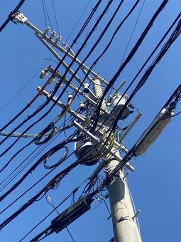 電柱電線7107 電柱電線7107の写真