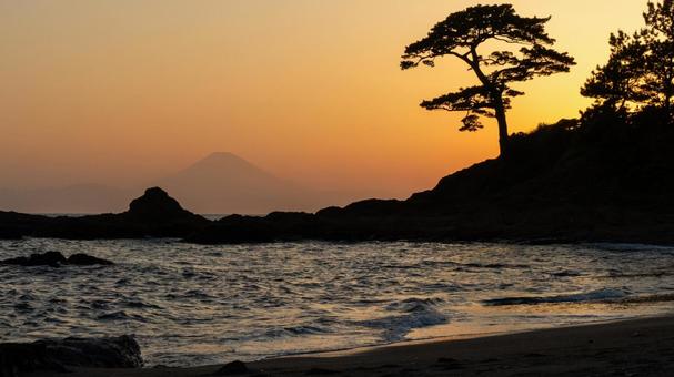 The sun goes down, JPG