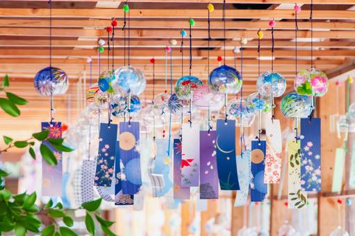 夏を彩る風鈴たち8 夏を彩る風鈴たち8 風鈴,夏祭り,夏の写真素材