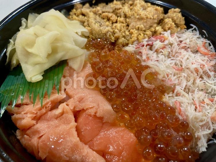 北海海鮮丼 どんぶり,丼,丼ものの写真素材