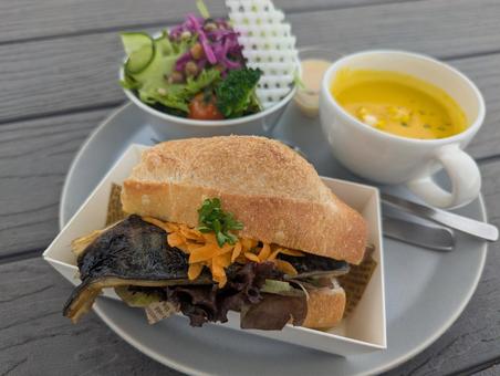 パンプレートランチ サンドウィッチ,カフェ,サバサンドの写真素材