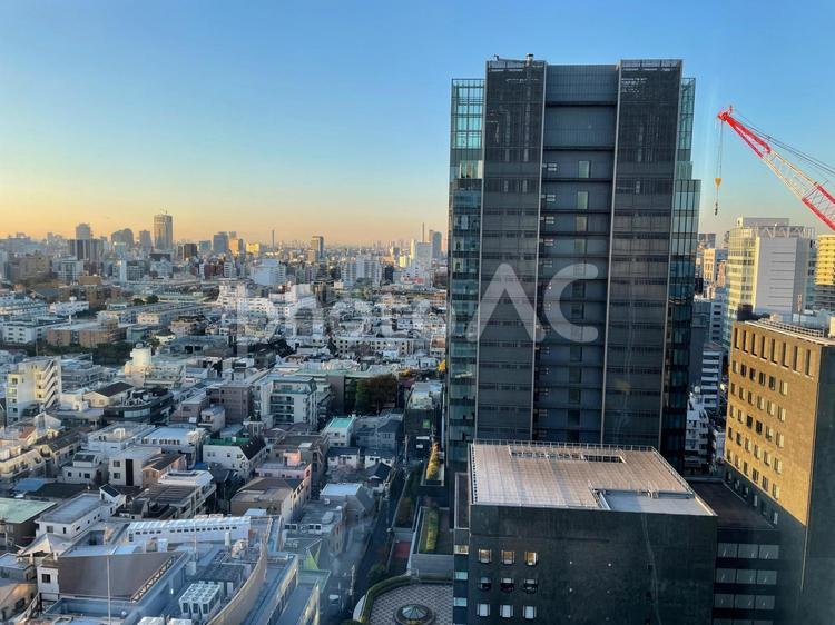 朝日の登る東京都内の街並み 朝焼け,東京,都内の写真素材