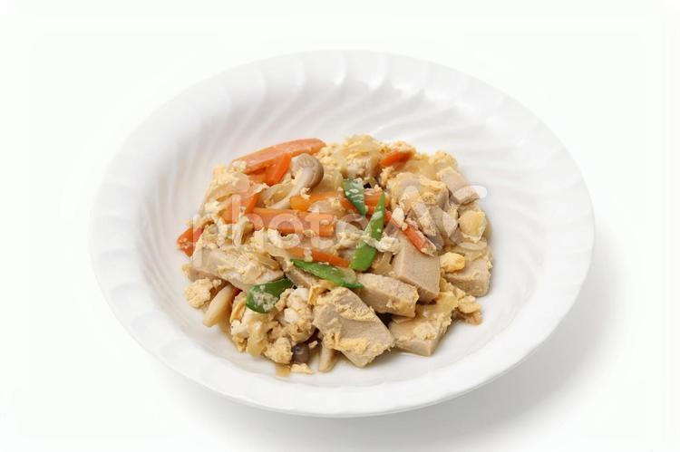 高野豆腐と卵の煮物 高野豆腐,卵,煮物の写真素材