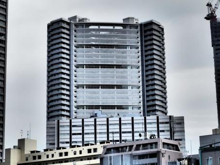 アニメのような雰囲気のビル ビル,高層ビル,都会の写真素材