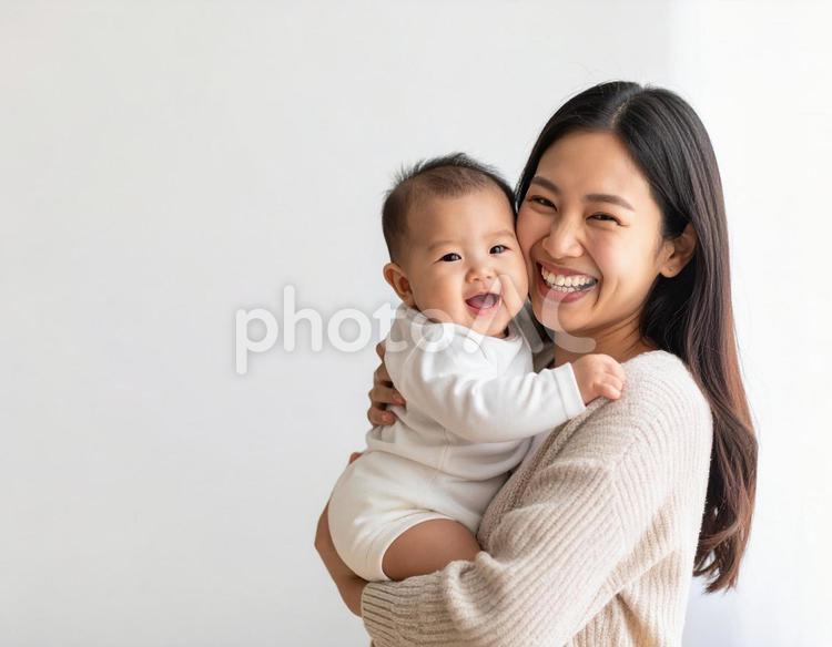 笑顔あふれる母と赤ちゃんのふれあい 母親,赤ちゃん,笑顔の写真素材