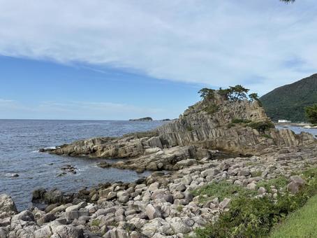 鉾島 柱状節理 鉾島 柱状節理 柱状節理,鉾島,福井市の写真素材