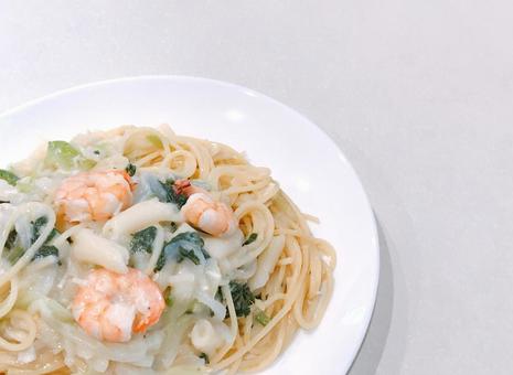 海老クリームパスタ 海老クリームパスタの写真