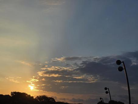 朝日と街灯 朝日と街灯 空,景色,スカイの写真素材