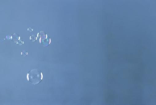 シャボン玉 soap bubbles シャボン玉 soap bubbles シャボン玉,背景,コピースペースの写真素材