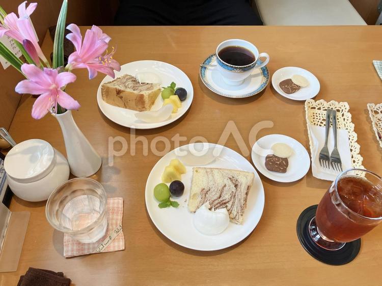 カフェのケーキセット カフェ,喫茶店,ケーキセットの写真素材