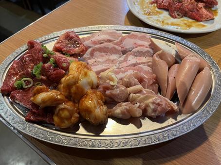 焼肉 焼肉 焼肉,生肉,焼き肉の写真素材