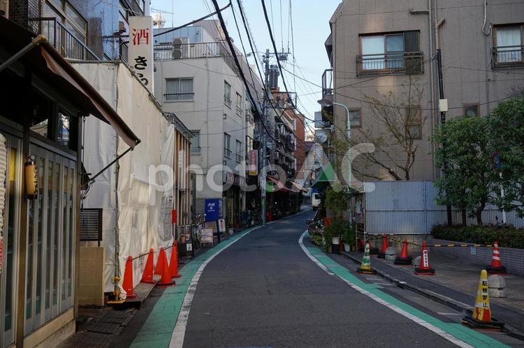 東京　神泉仲通り商店街 渋谷,渋谷区,神泉仲通りの写真素材