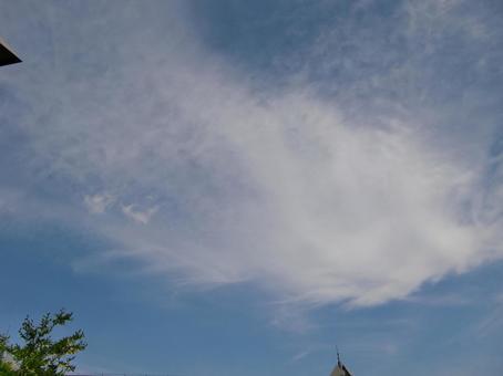 五月の雲-77 五月の雲,青空,空の写真素材