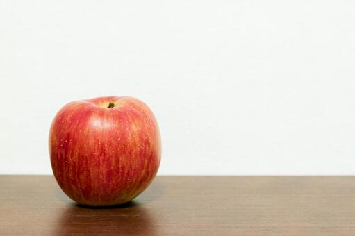 トキリンゴ（津軽のリンゴ） 林檎,果物,果実の写真素材