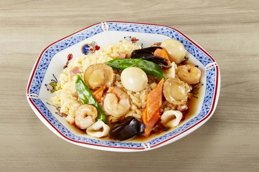 五目あんかけチャーハン 五目あんかけチャーハン 五目あんかけチャーハン,あんかけチャーハン,五目あんかけ炒飯の写真素材