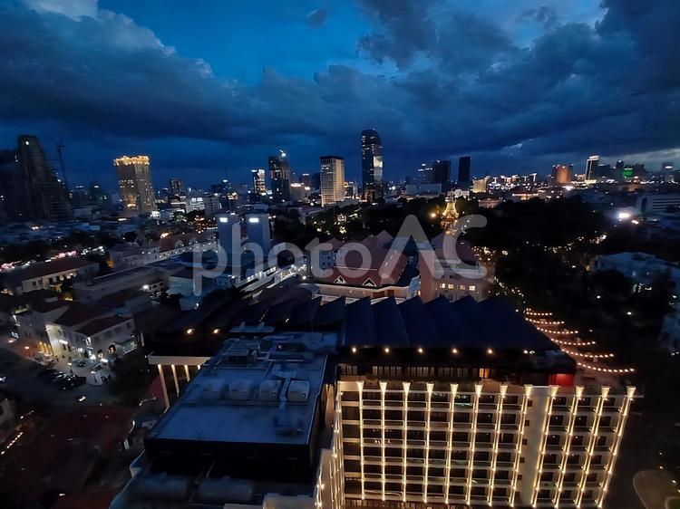 プノンペンのリバーサイド周辺の美しい夜景 夜景,プノンペン,リバーサイドの写真素材