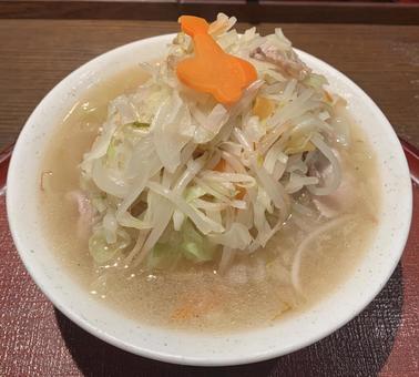 羽田空港の野菜増しタンメン 羽田空港の野菜増しタンメンの写真