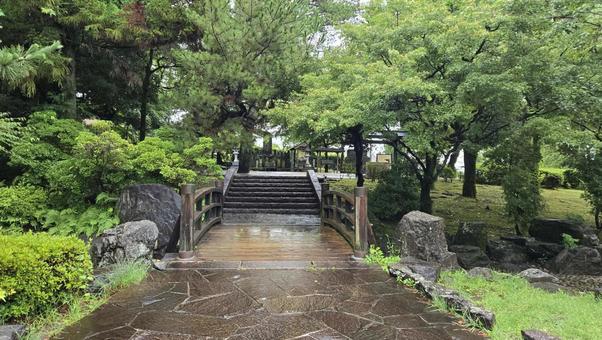 雨の武蔵塚公園 武蔵塚 雨の武蔵塚公園 武蔵塚 武蔵塚公園,宮本武蔵,武蔵塚の写真素材