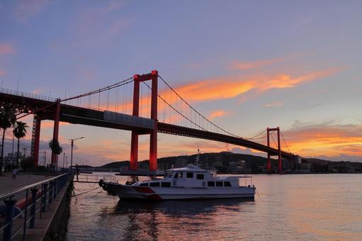 Evening view of Wakato Bridge (magic hour), JPG Evening view of Wakato Bridge (magic hour), JPG