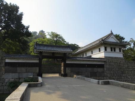 丸亀城 天守 大手門 丸亀城 天守 大手門 丸亀城,現存天守,高石垣の写真素材