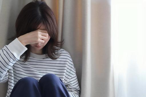 体調不良の女性 体調不良の女性 体調不良,女性,熱の写真素材