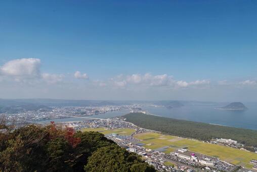秋の鏡山からの唐津市外の眺望 風景,空,自然の写真素材