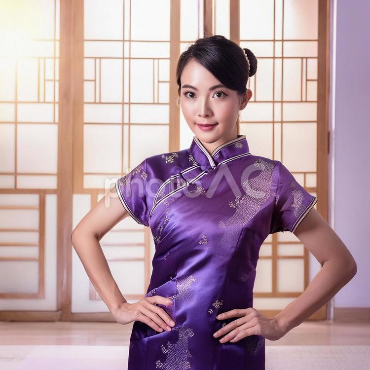 中華服を着ている女性_7 女性,女の人,女の写真素材