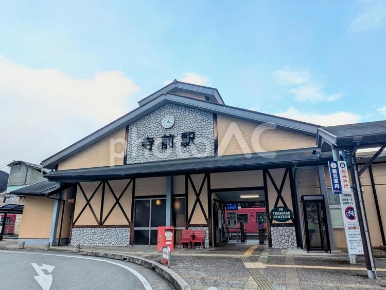 JR播但線、寺前駅 鉄道,交通,電車の写真素材