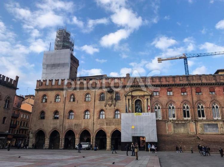 イタリア　ボローニャ　アックルシオ宮殿 イタリア,ボローニャ,アックルシオ宮殿の写真素材
