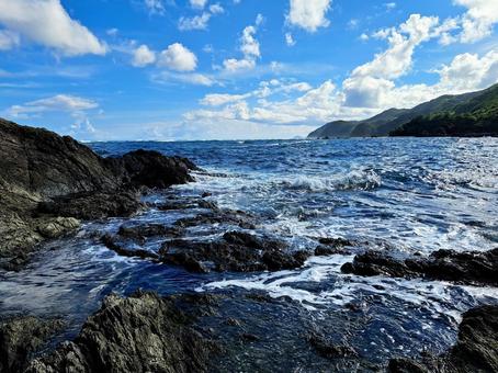 奄美大島 戸口の海 奄美大島 戸口の海 奄美,奄美大島,戸口の写真素材