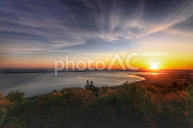 サロマ湖の朝日 佐呂間,サロマ湖,湖の写真素材