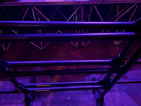 ステージの前にある柵 柵,ライブハウス,ステージの写真素材