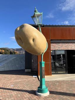 男爵芋直撃 オブジェ,道の駅,いもの写真素材