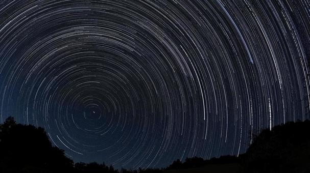 星空 星空,北極星,夜空の写真素材
