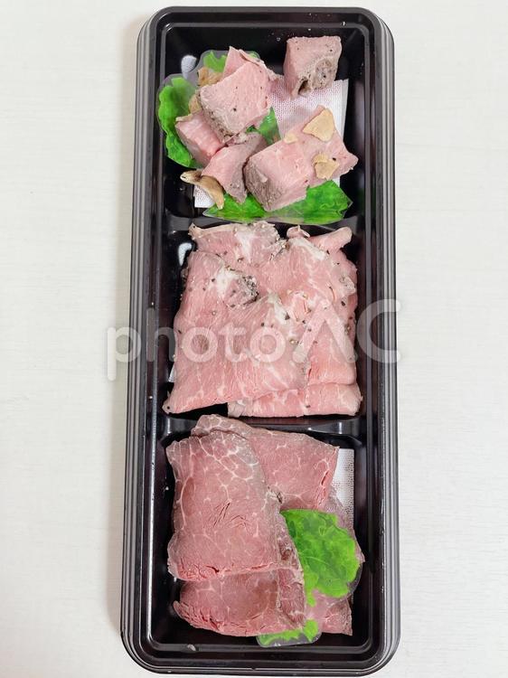 ローストビーフ　3種類　食べ物 ローストビーフ,おかず,牛肉の写真素材