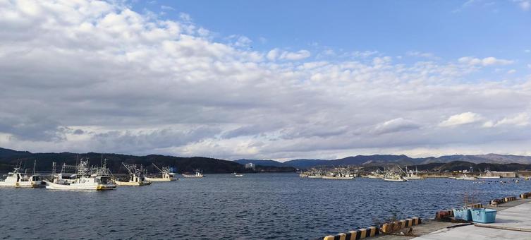 南三陸町の漁港(宮城県気仙沼市) 冬,風景,漁港の写真素材