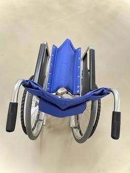 Opening wheelchair 01, JPG
